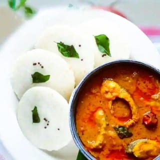 Idli - Fish Curry